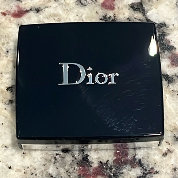 Dior Mono Couleur Couture Eyeshadow in shade 570 Copper Velvet Original Formula! - Picture 3 of 7